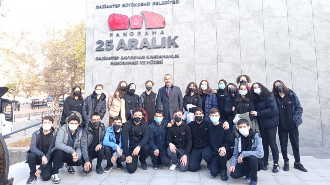 25 Aralık Gaziantep'in Kurtuluşu Etkinlikleri Kapsamında Öğrencilerimiz Panorama Müzesini Ziyaret Ettiler